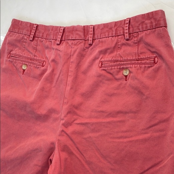 Peter Millar Faded Wash Red Flat Front Shorts Versatile Summer Essential Size 38 - Picture 9 of 9